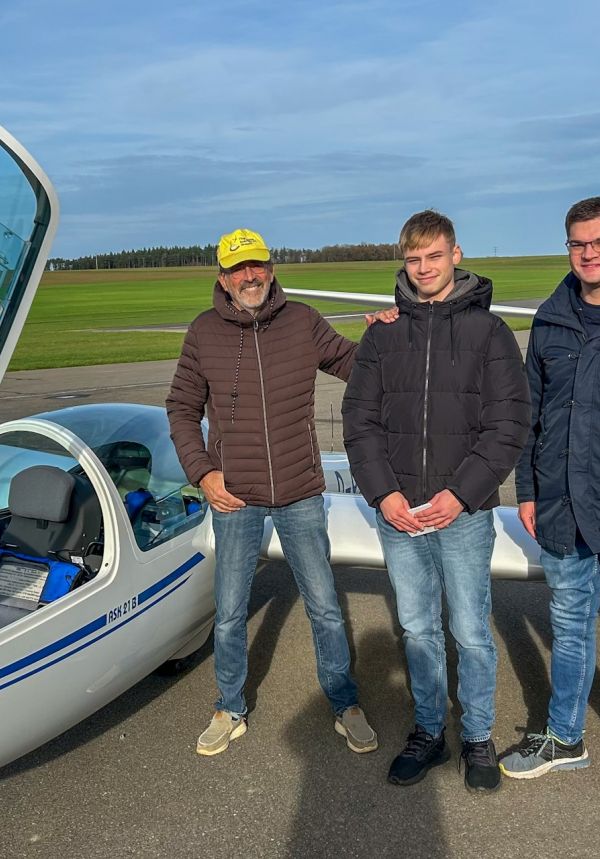 images/Bilder/News/2024_Segelflugausbildung/Bild01.jpg